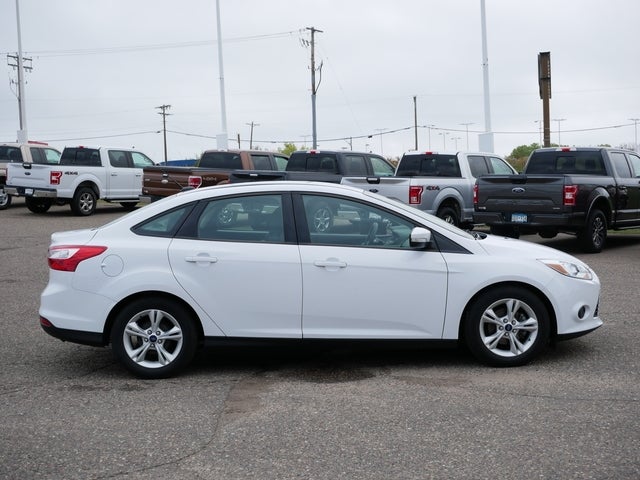 Used 2014 Ford Focus SE with VIN 1FADP3F27EL431843 for sale in Inver Grove, Minnesota