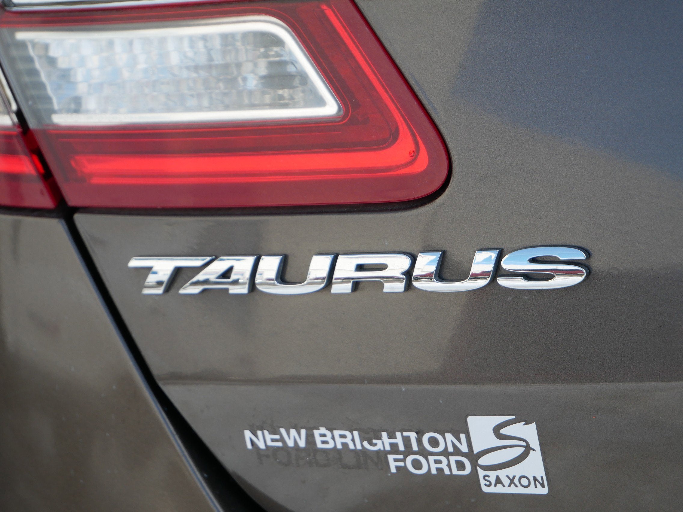 2016 Ford Taurus Limited