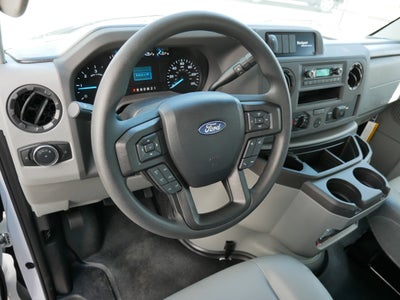 2025 Ford E-Series Cutaway Base