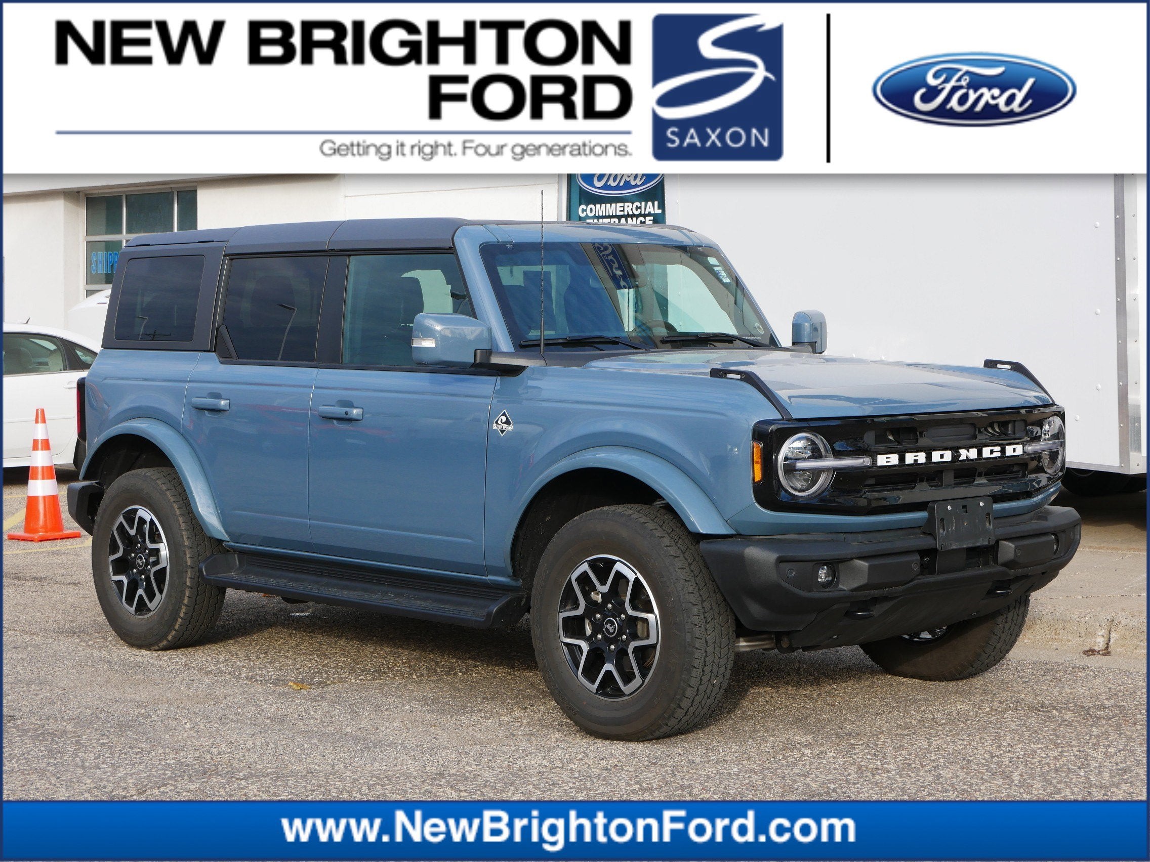 2025 Ford Bronco Outer Banks