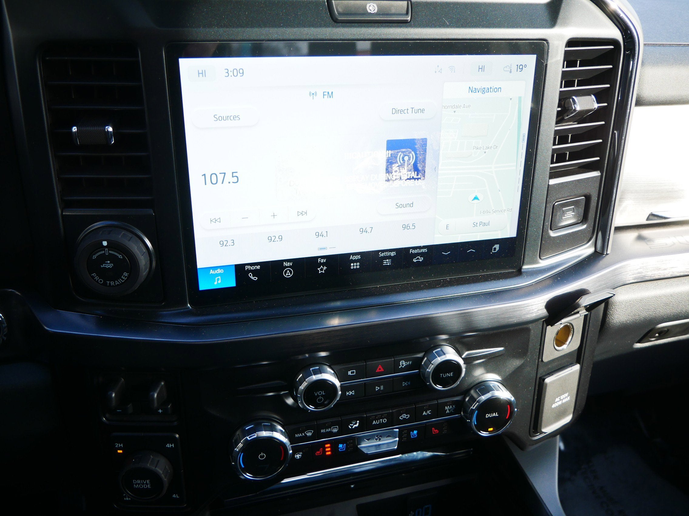 2026 Ford Super Duty F-350 SRW LARIAT