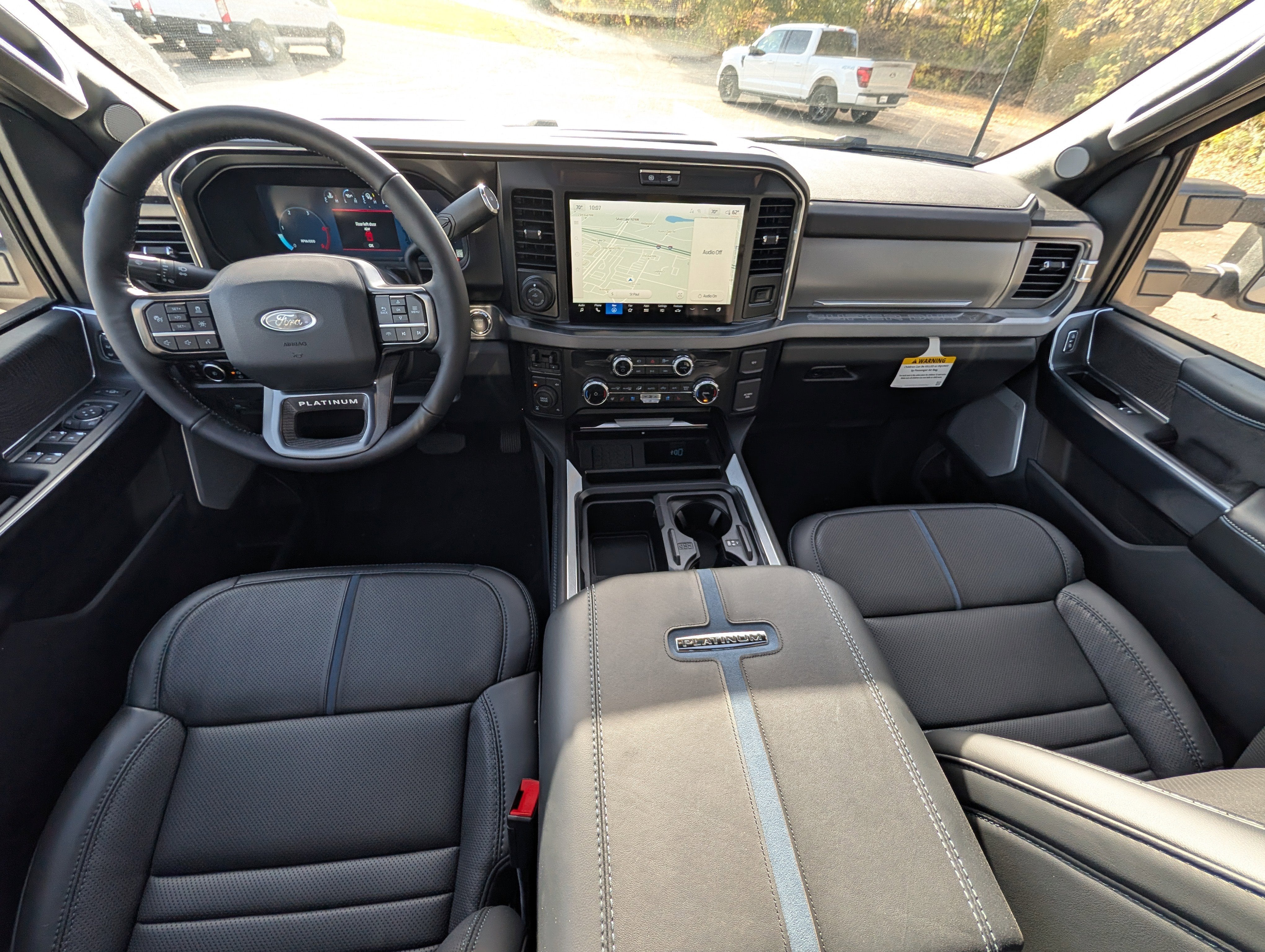 2025 Ford Super Duty F-350 SRW Platinum