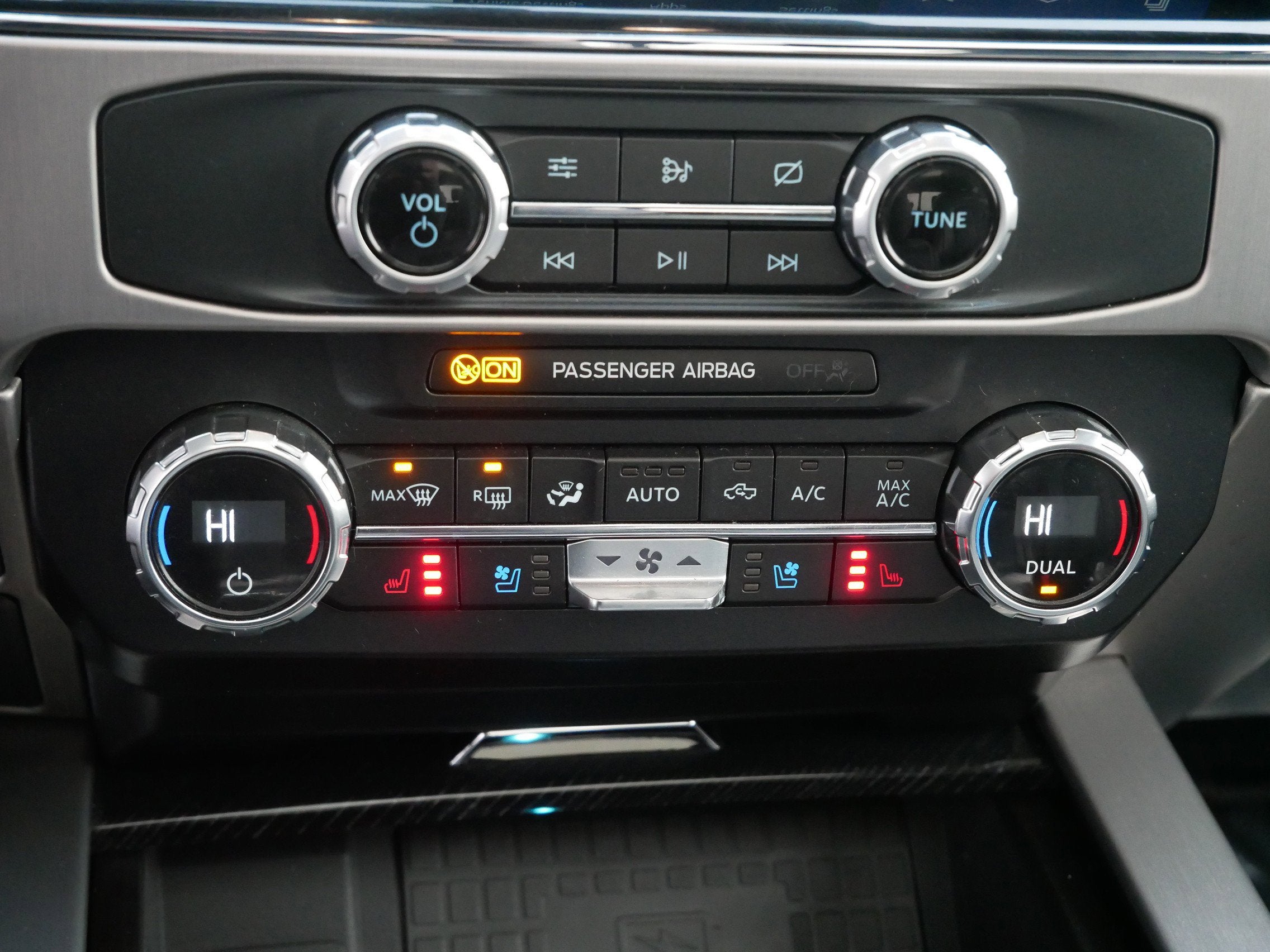 2022 Ford Super Duty F-350 SRW Platinum