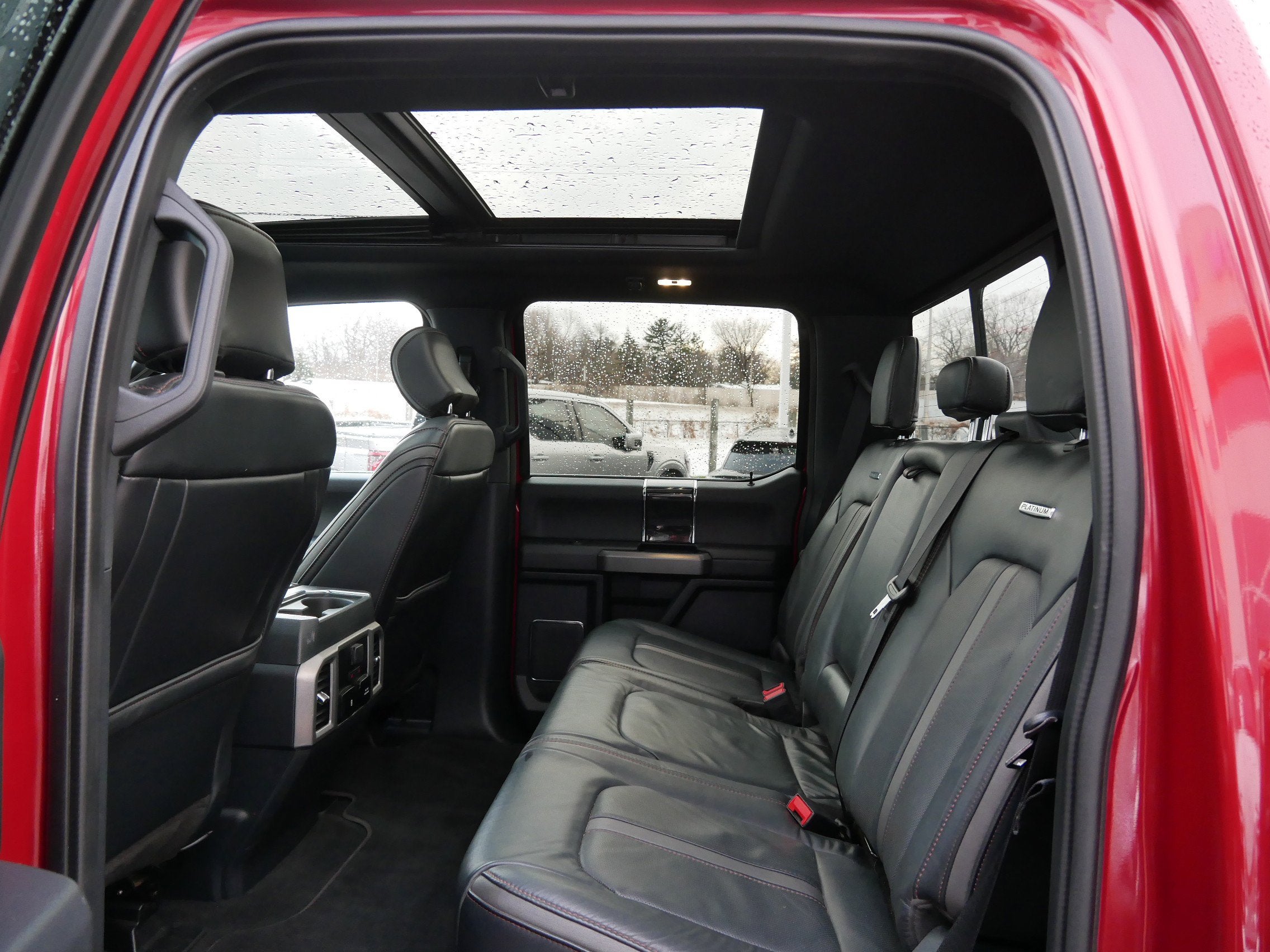 2022 Ford Super Duty F-350 SRW Platinum