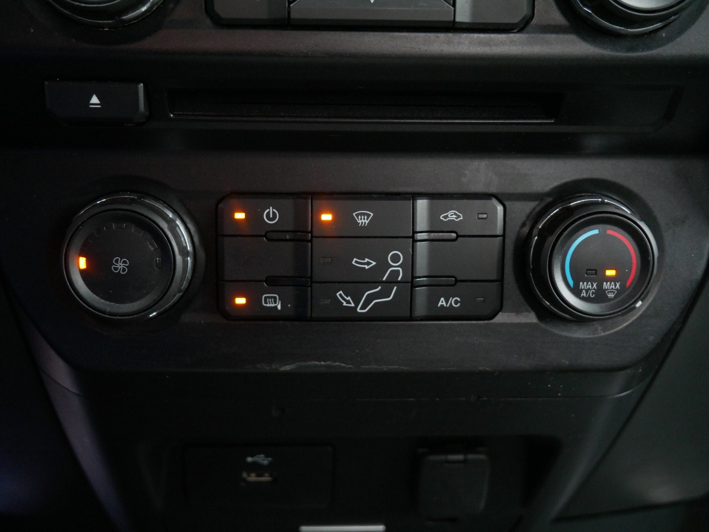 2018 Ford Super Duty F-350 SRW XL