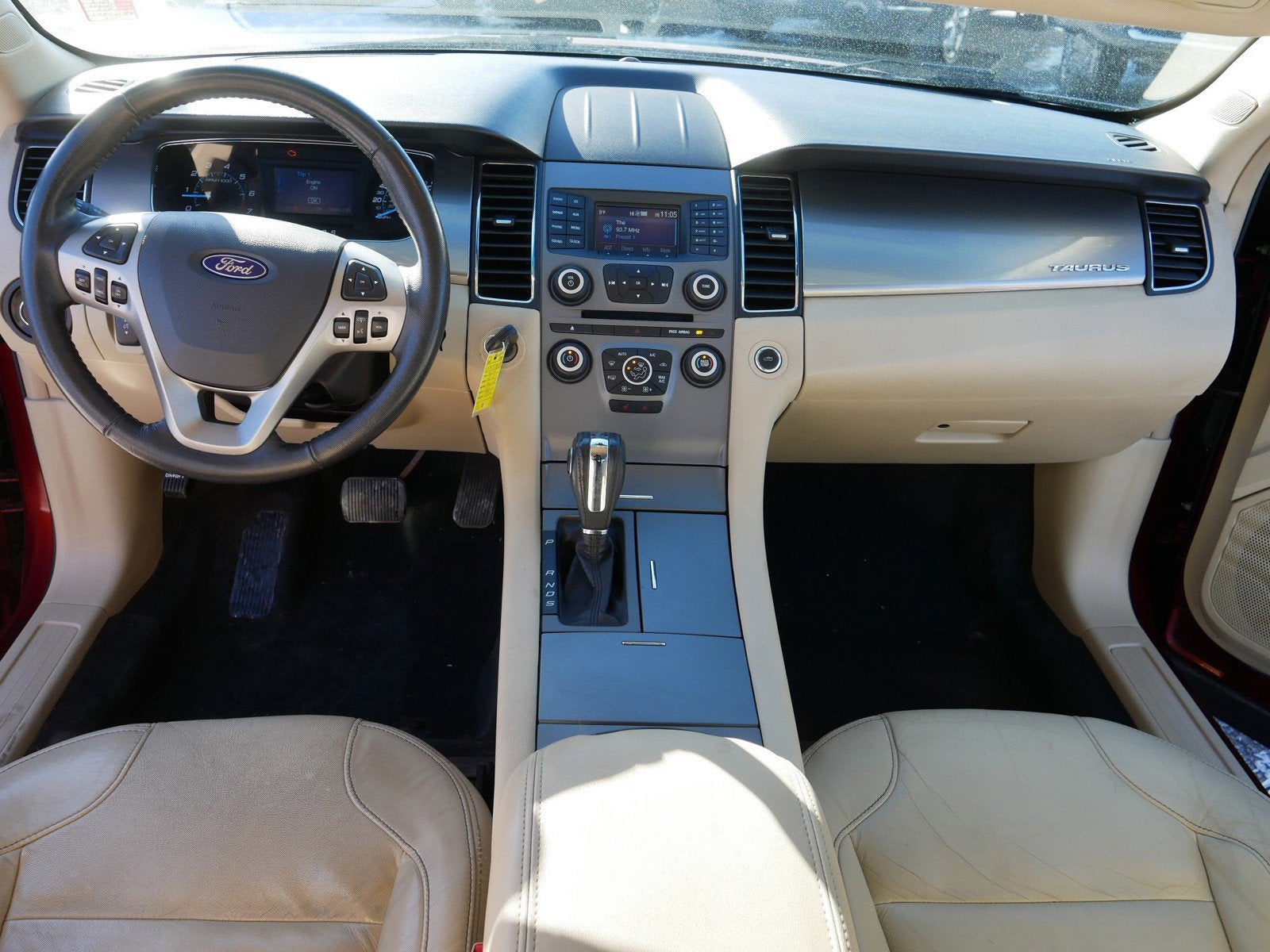 2014 Ford Taurus SEL