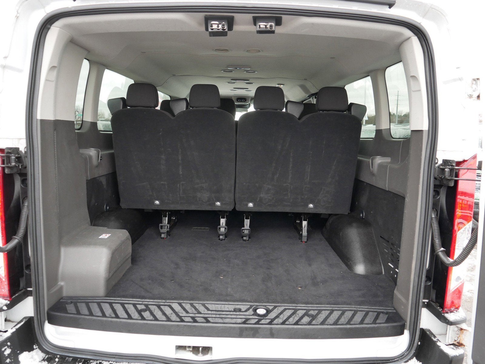 2021 Ford Transit Passenger Wagon XLT