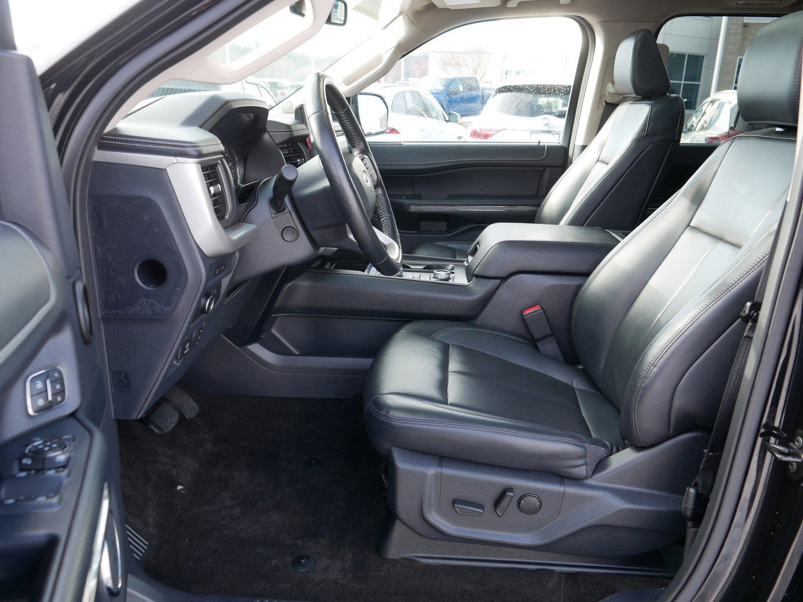 2022 Ford Expedition XLT