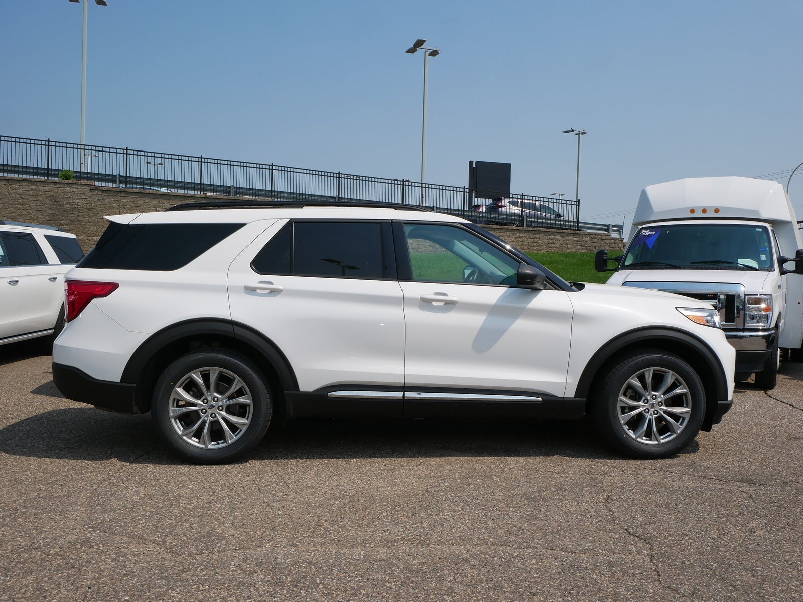 Used 2021 Ford Explorer XLT with VIN 1FMSK8DH8MGB22468 for sale in Inver Grove, Minnesota
