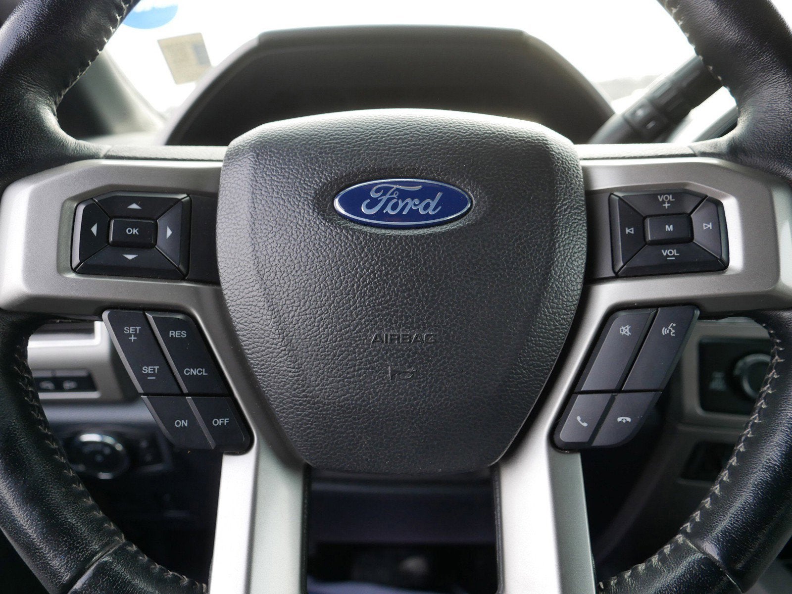 2022 Ford Super Duty F-250 SRW LARIAT