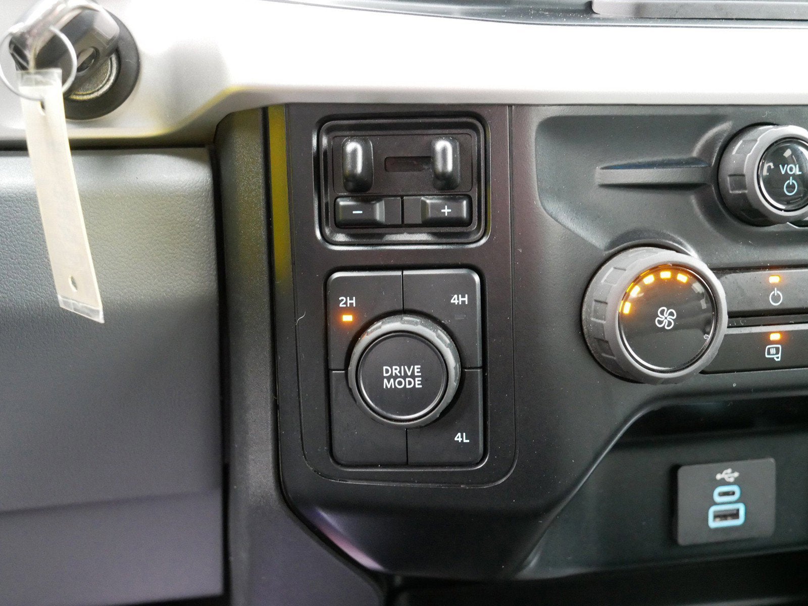 2024 Ford Super Duty F-250 SRW XLT