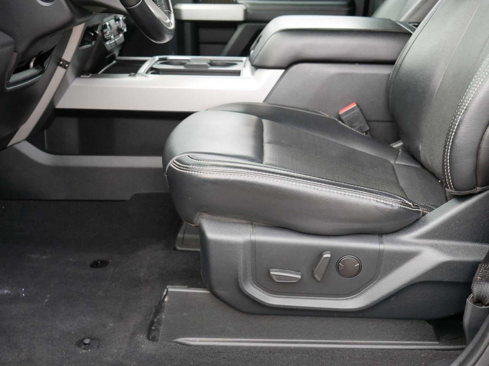 2021 Ford Super Duty F-350 DRW LARIAT