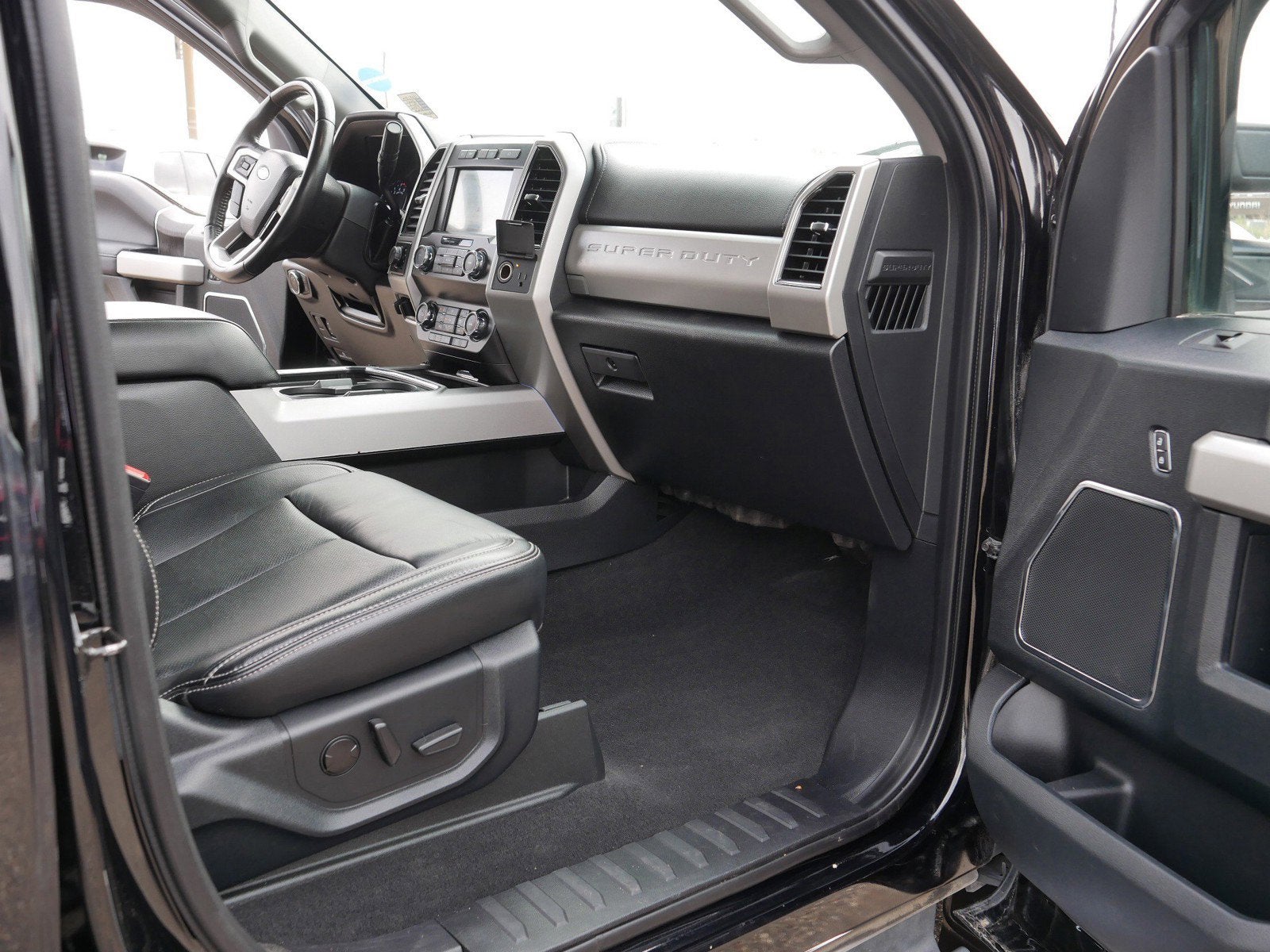 2021 Ford Super Duty F-350 DRW LARIAT