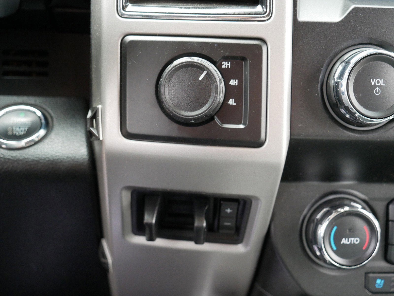 2021 Ford Super Duty F-350 DRW LARIAT