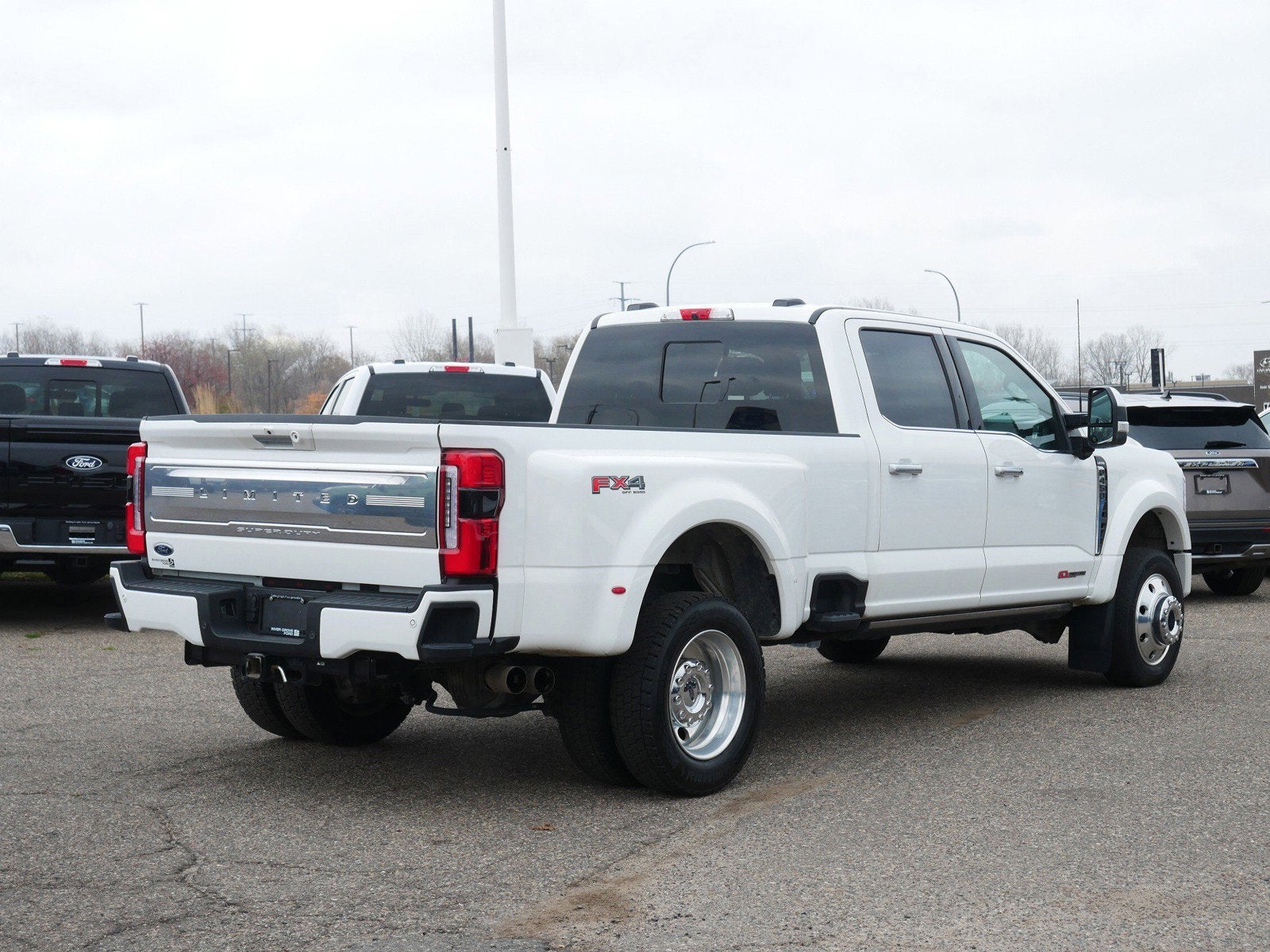 2024 Ford Super Duty F-450 DRW Limited