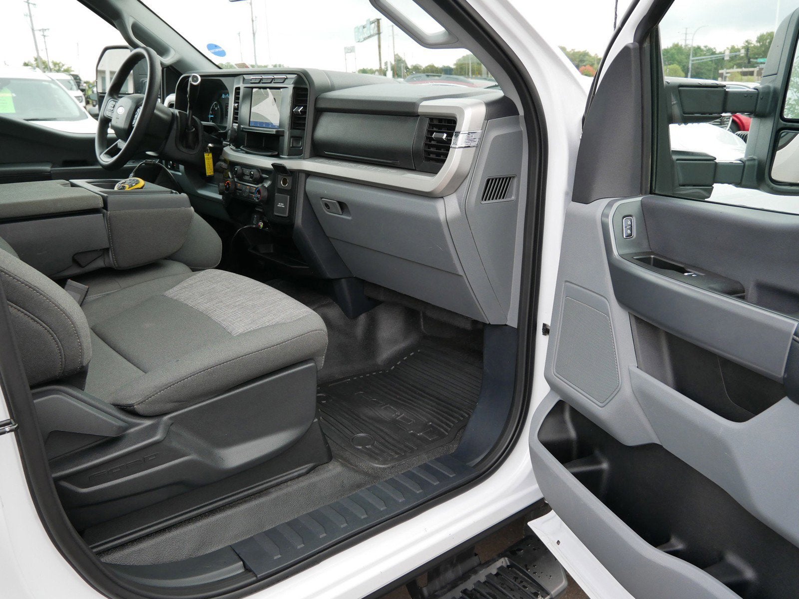 2023 Ford Super Duty F-350 SRW XLT