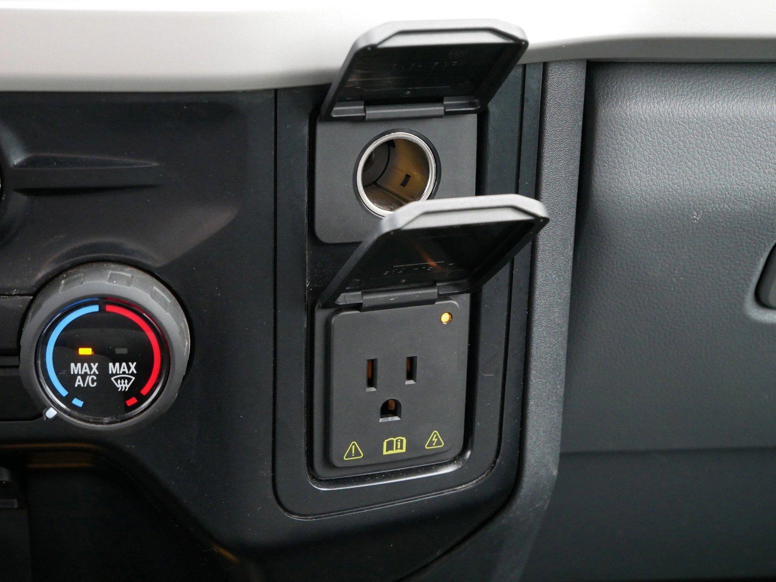 2023 Ford Super Duty F-350 SRW XLT