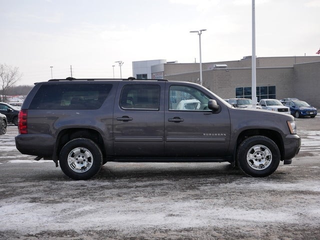 Used 2011 Chevrolet Suburban LS with VIN 1GNSKHE38BR266537 for sale in Inver Grove, Minnesota