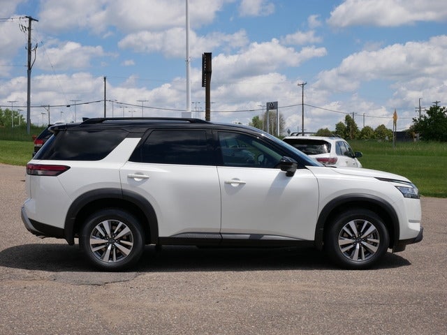 Used 2022 Nissan Pathfinder SL with VIN 5N1DR3CC6NC254084 for sale in Inver Grove, Minnesota